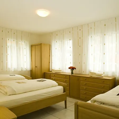 Residenz Iris * لوكباد