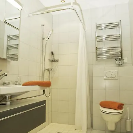 Residenz Iris لوكباد